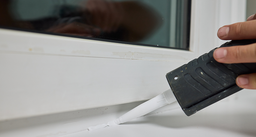 Remplacement de calfeutrage.