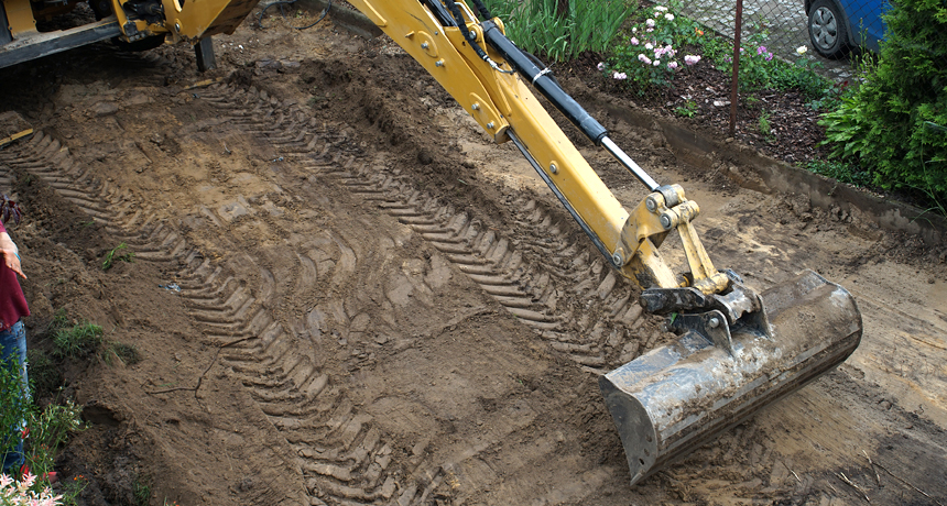 Nivellement de terrain, aménagement paysager.