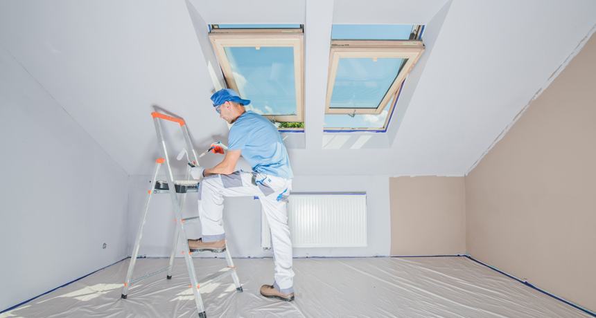 Peintre en bâtiment intérieur.